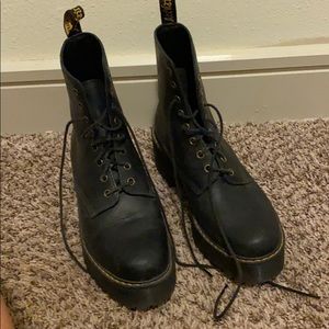 Black Doc Marten (9)